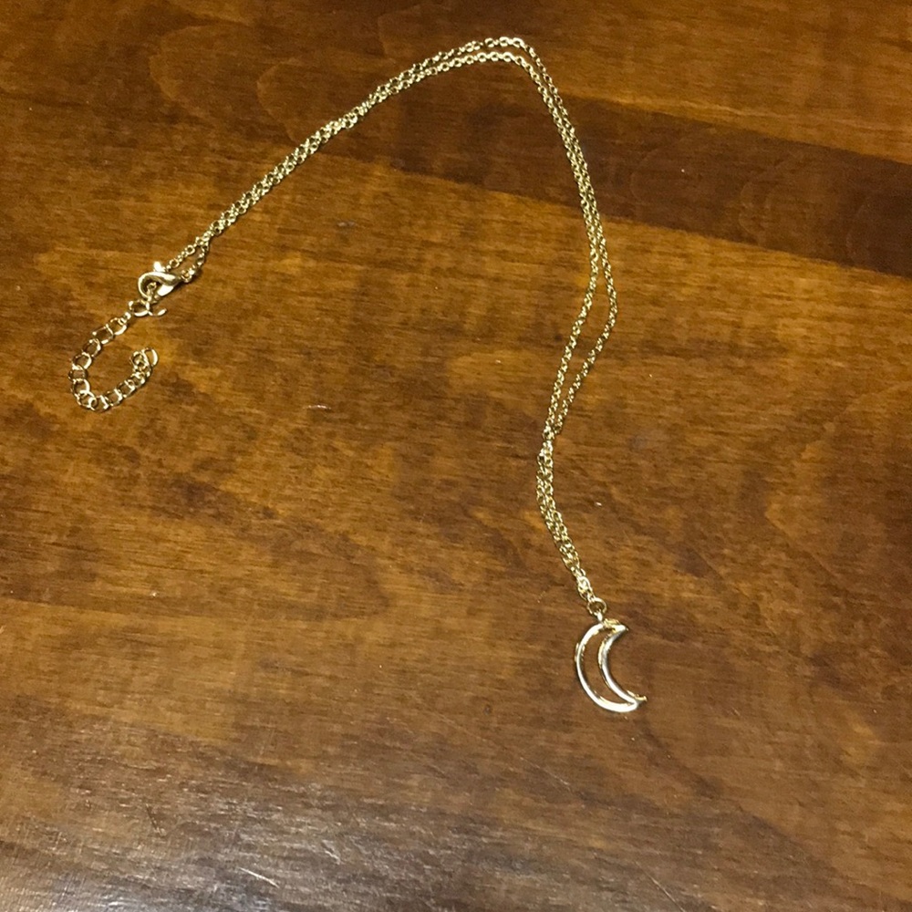 🌙gold crescent moon charm necklace🌙 - Picture 6 of 8